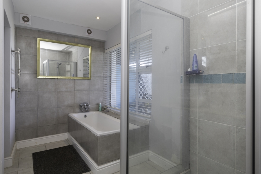 11 Bedroom Property for Sale in West Beach Eastern Cape